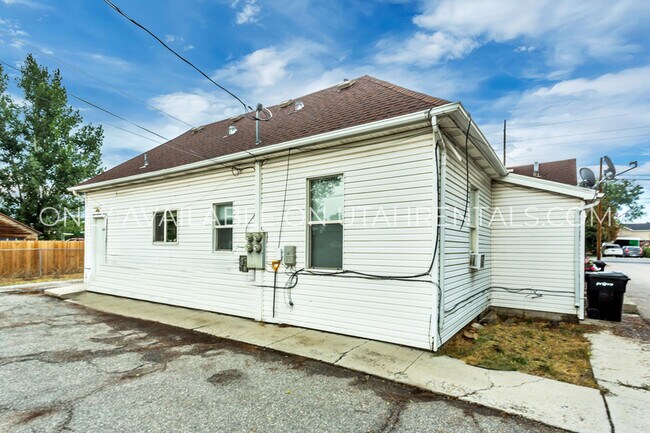 Building Photo - 210 S 1600 W St