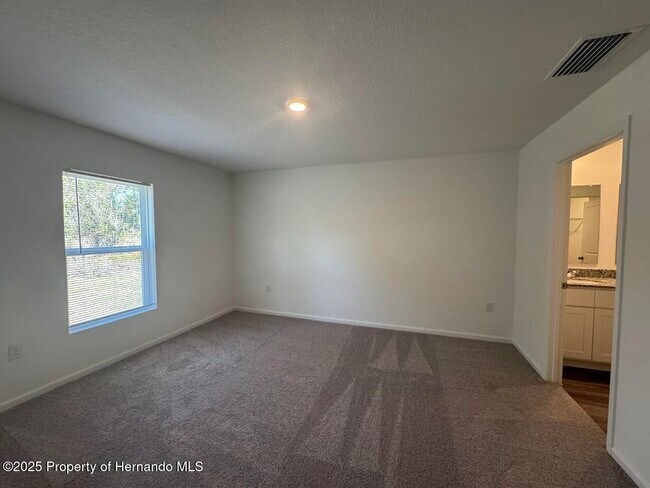 Building Photo - 9610 N San Jose Way