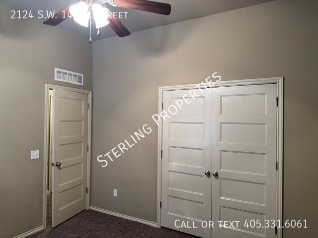 Building Photo - 2124 SW 140th St