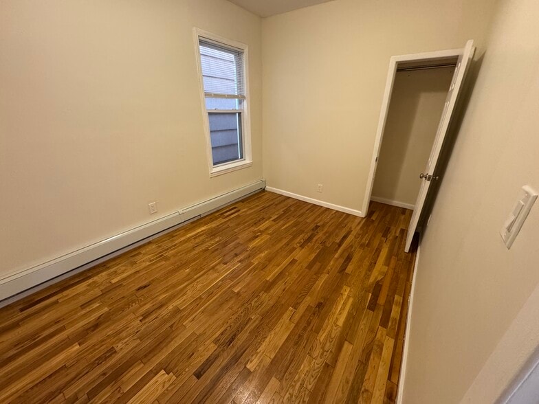 Building Photo - 37 Gautier Ave