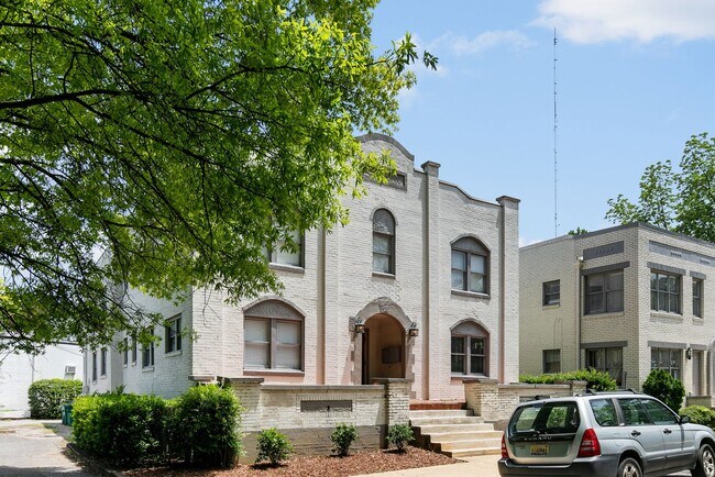 Interior Photo - The Ballard