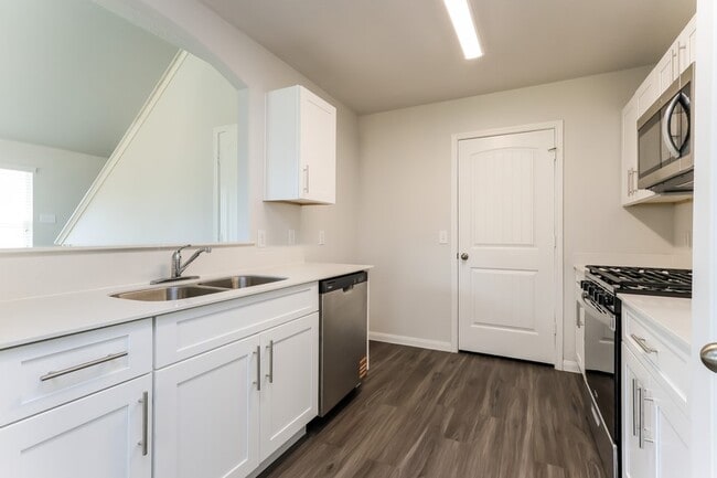 Building Photo - 14715 Kendalls Path Ct