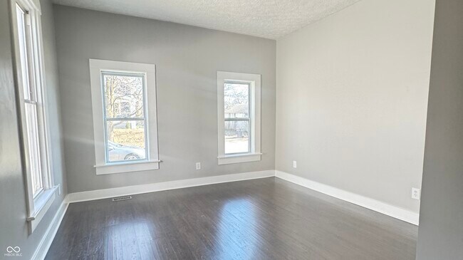Building Photo - 1206 Dawson St