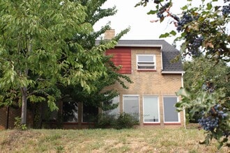 Building Photo - Single Family Home