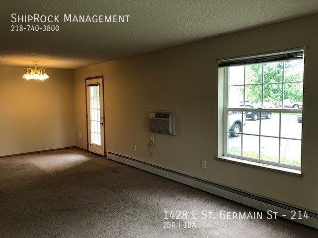 Building Photo - 1428 E St Germain St