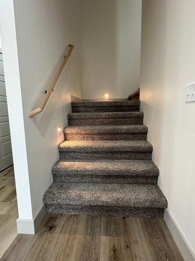 Building Photo - BRAND NEW 4 BED 3 BATH in WAYNESVILLE