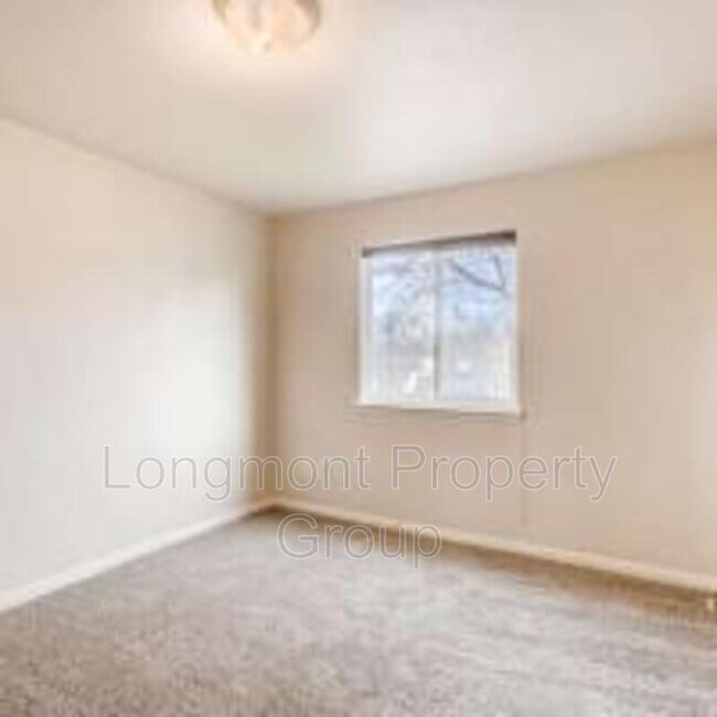 Building Photo - 2525 Lanyon Dr