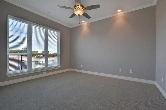 Building Photo - 106 Bella Toscana Ave