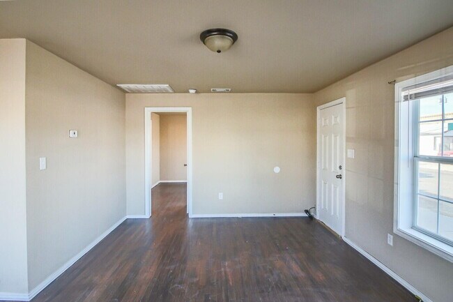 Building Photo - 1701 Avenue T