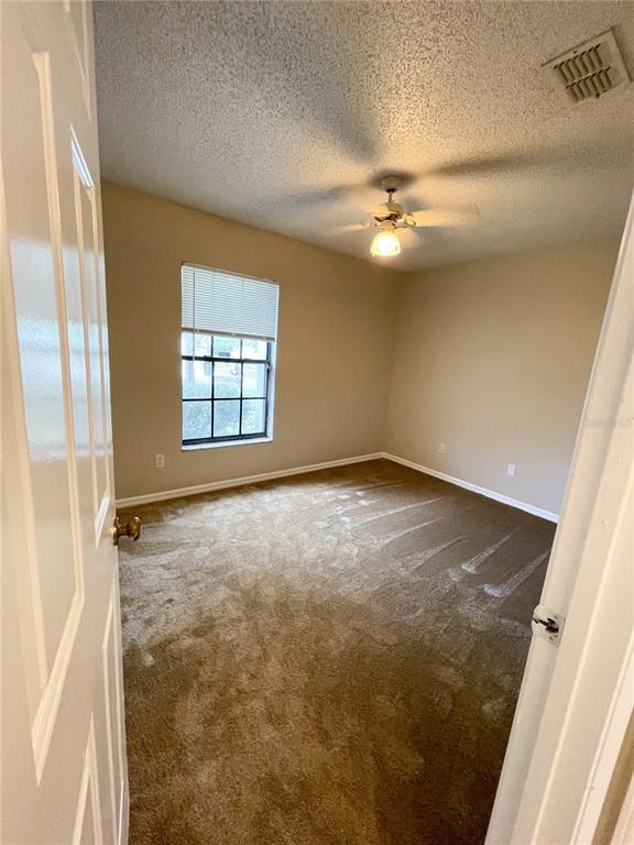 Building Photo - 10441 Bridlewood Ave