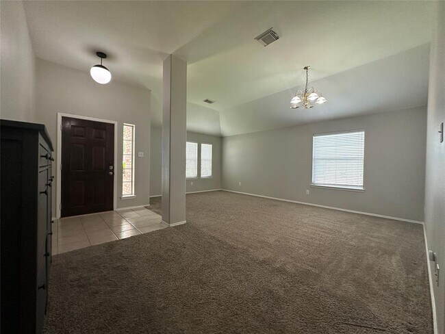 Building Photo - 2704 Quail Dove Ln