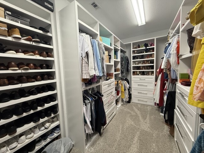 Building Photo - 4811 Lacebark Pne Trl