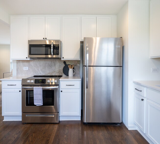 Building Photo - 203 Leake Ave