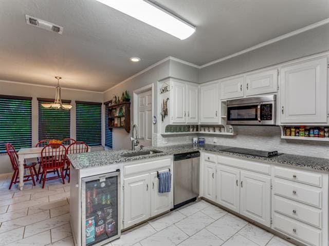Building Photo - 7905 Skylake Dr