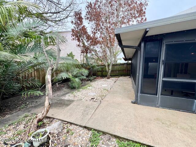 Building Photo - 4 Colonial Dr