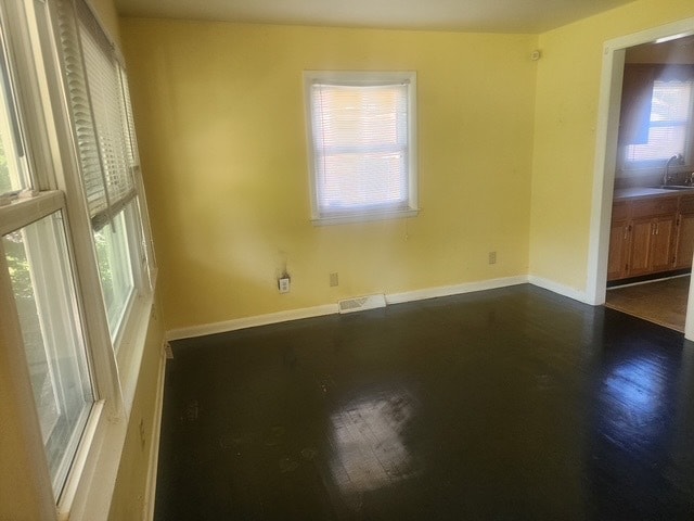 Building Photo - 2105 Larkspur Dr