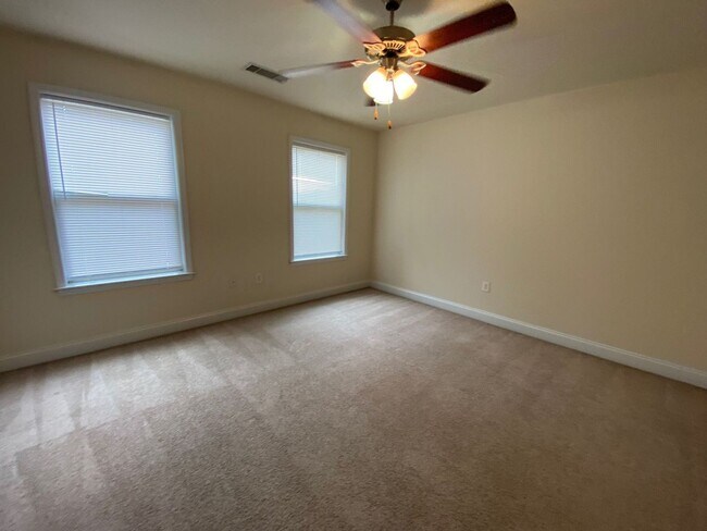 Building Photo - PRE-LEASING FOR AUGUST 2026!