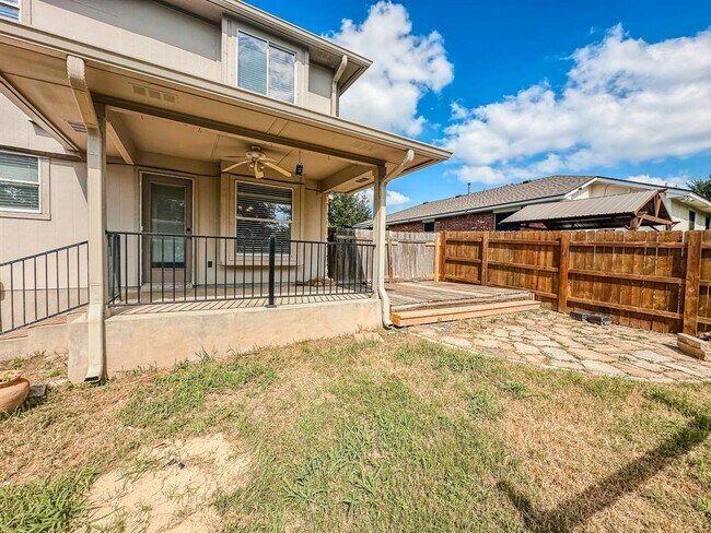 Building Photo - 1101 Whitley Dr