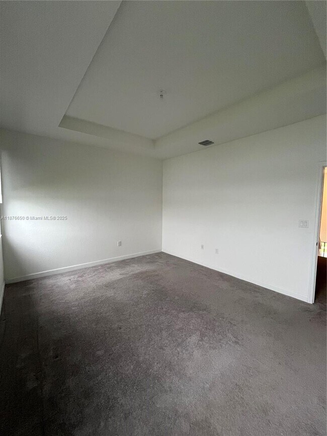 Building Photo - 10247 SW 231st Ln
