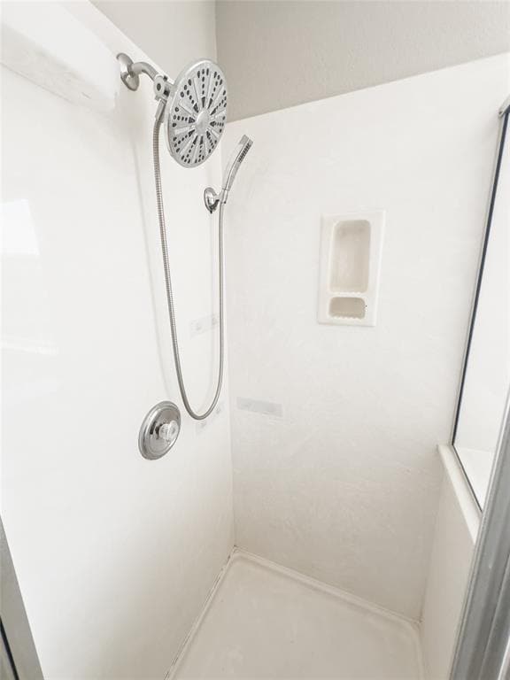 Building Photo - 9909 Fantail Ln