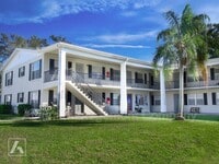 Building Photo - 916 New York Ave W