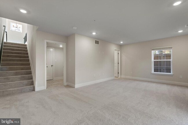 Building Photo - 520 Downswing Rd