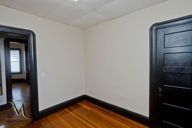 Building Photo - 43 Elmdale St