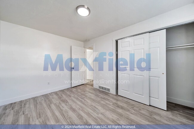 Building Photo - North Salt Lake 2 BD 1 BA - $500.00 Security Deposit OAC -Brookside Lofts Unit 18