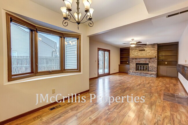 Building Photo - 9034 Dunmore Ln