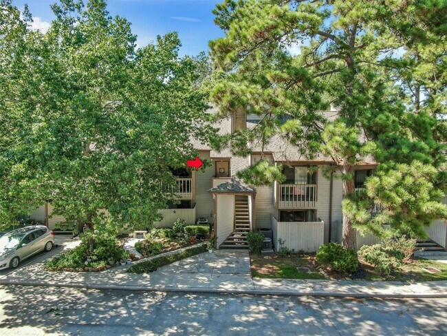 Building Photo - 3900 Aspen Dr