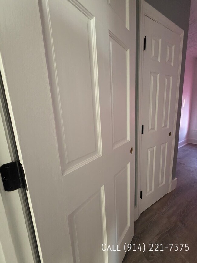 Building Photo - 243 Woodworth Ave