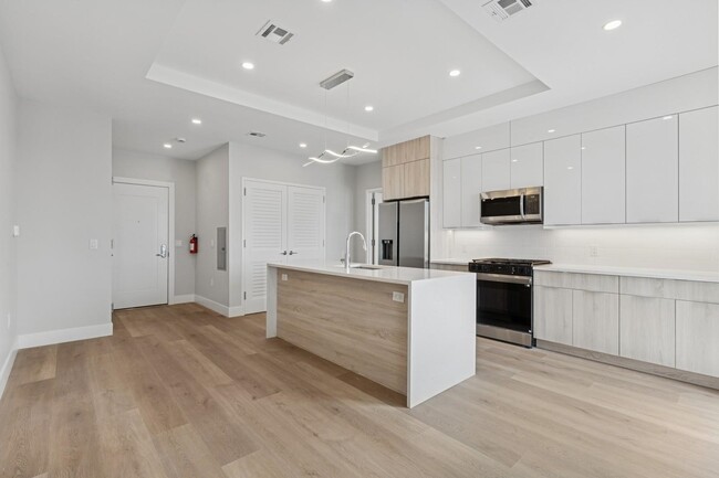 Building Photo - 6810 Polk St