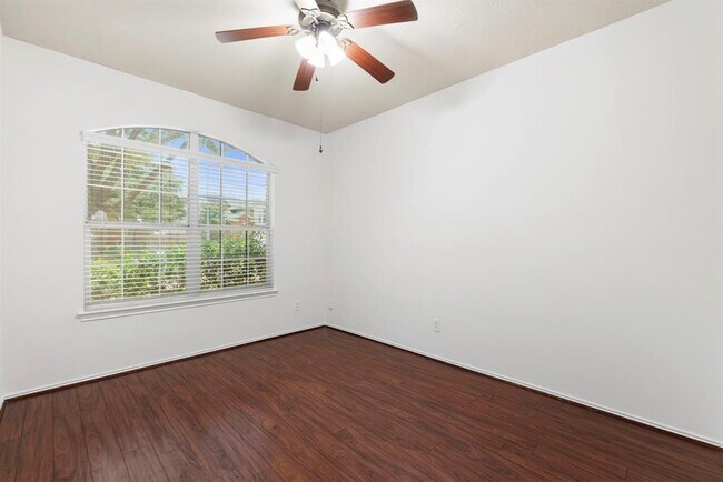 Building Photo - 20315 Mammoth Falls Dr