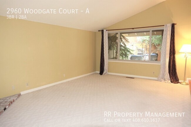 Building Photo - 2960 Woodgate Ct