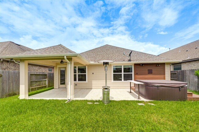 Building Photo - 11442 Harmony Summit Trce