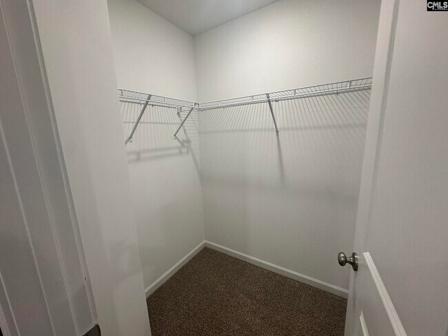 Building Photo - 125 Carr Ln