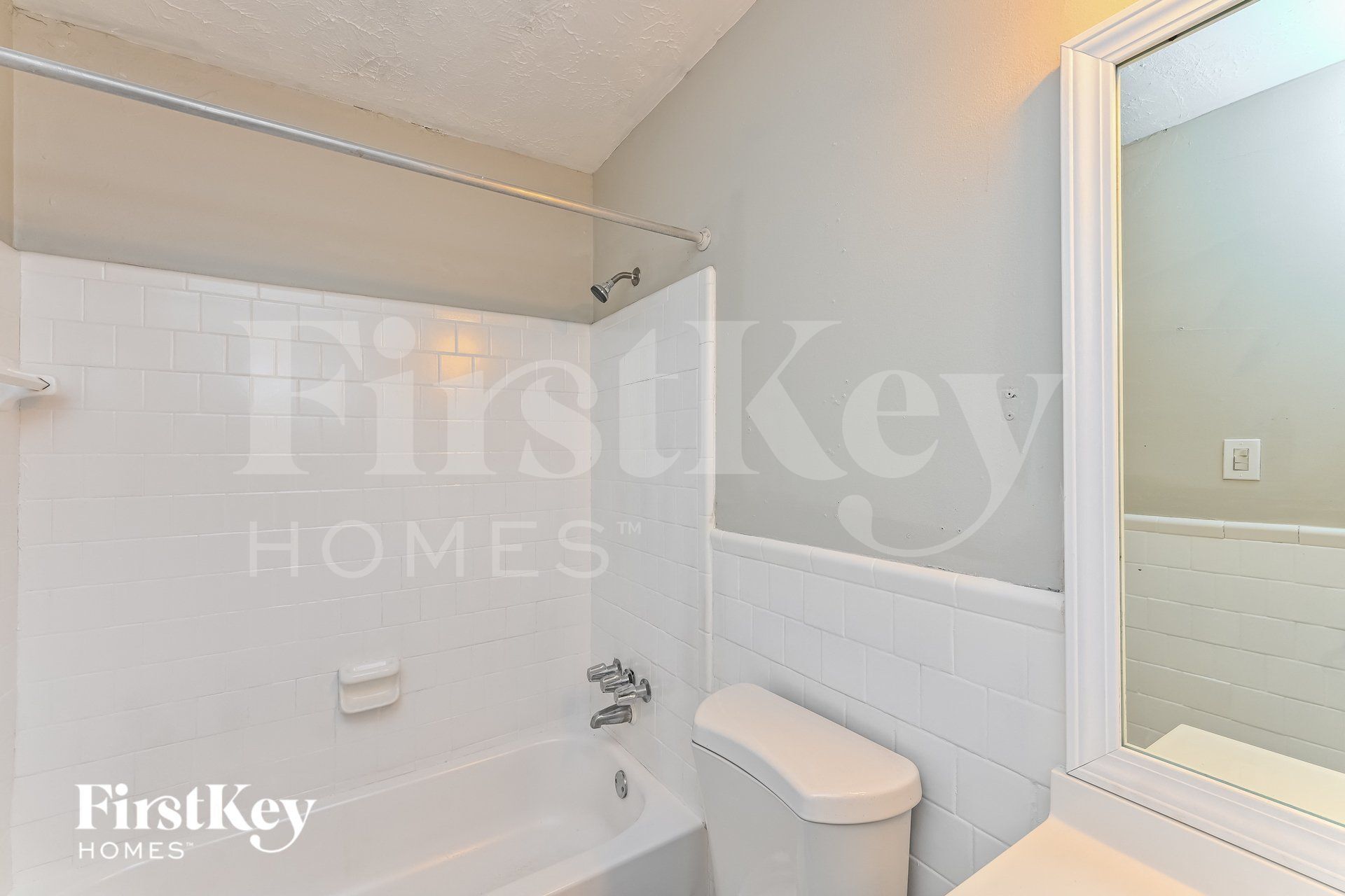 Building Photo - 9702 Desert Flower Ln