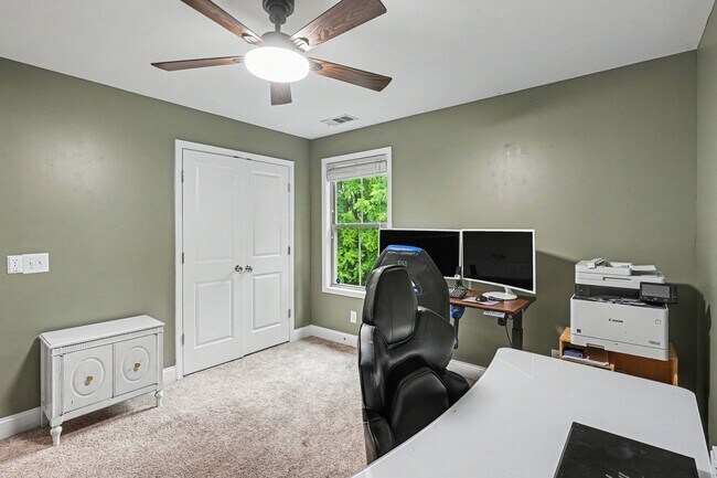 Building Photo - 2016 Copper Kettle Cir