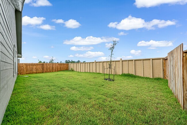 Building Photo - 25625 Rose Creek Dr