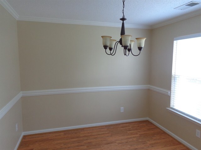 Building Photo - 3226 Silver Spur Ct