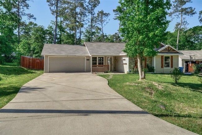 Primary Photo - 10685 Royal Cavins Dr