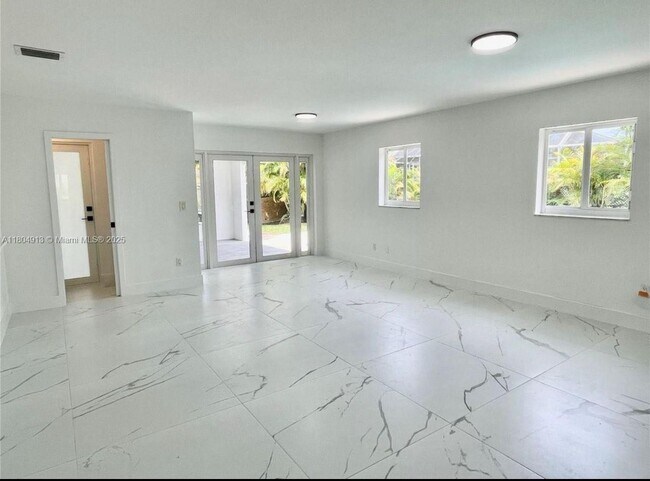 Building Photo - 11520 SW 57th St