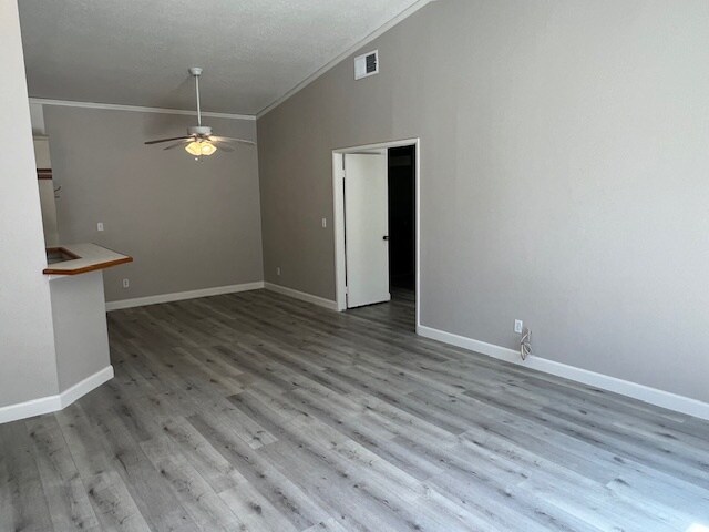Building Photo - 2486 Pleasant Way