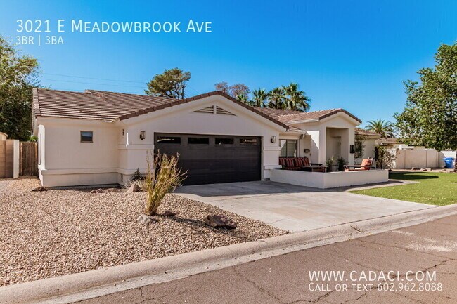 Building Photo - 3021 E Meadowbrook Ave