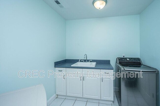 Building Photo - 3738 Station Point Ct