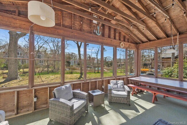 Building Photo - 37 Noyack Harbor Rd