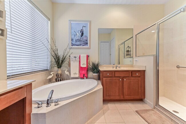 Building Photo - 9220 Short Chip Cir
