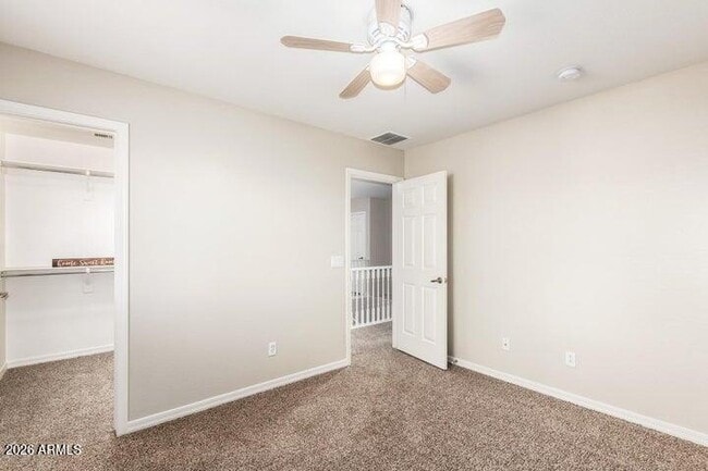 Building Photo - 18606 W Sunnyslope Ln