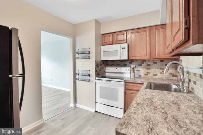 Building Photo - 430 Richey Ave