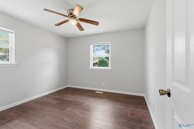 Building Photo - 1504 Faye St SW